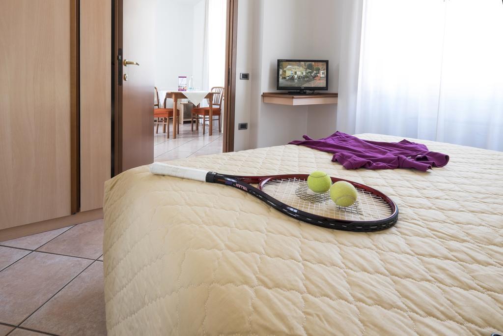 Residence XX Settembre Alba  Room photo
